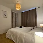With Balcony - Castle View Apartment *