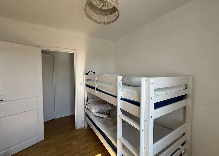 With Balcony - Castle View Lägenhet Caen