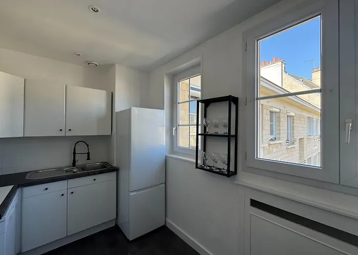 With Balcony - Castle View * Caen